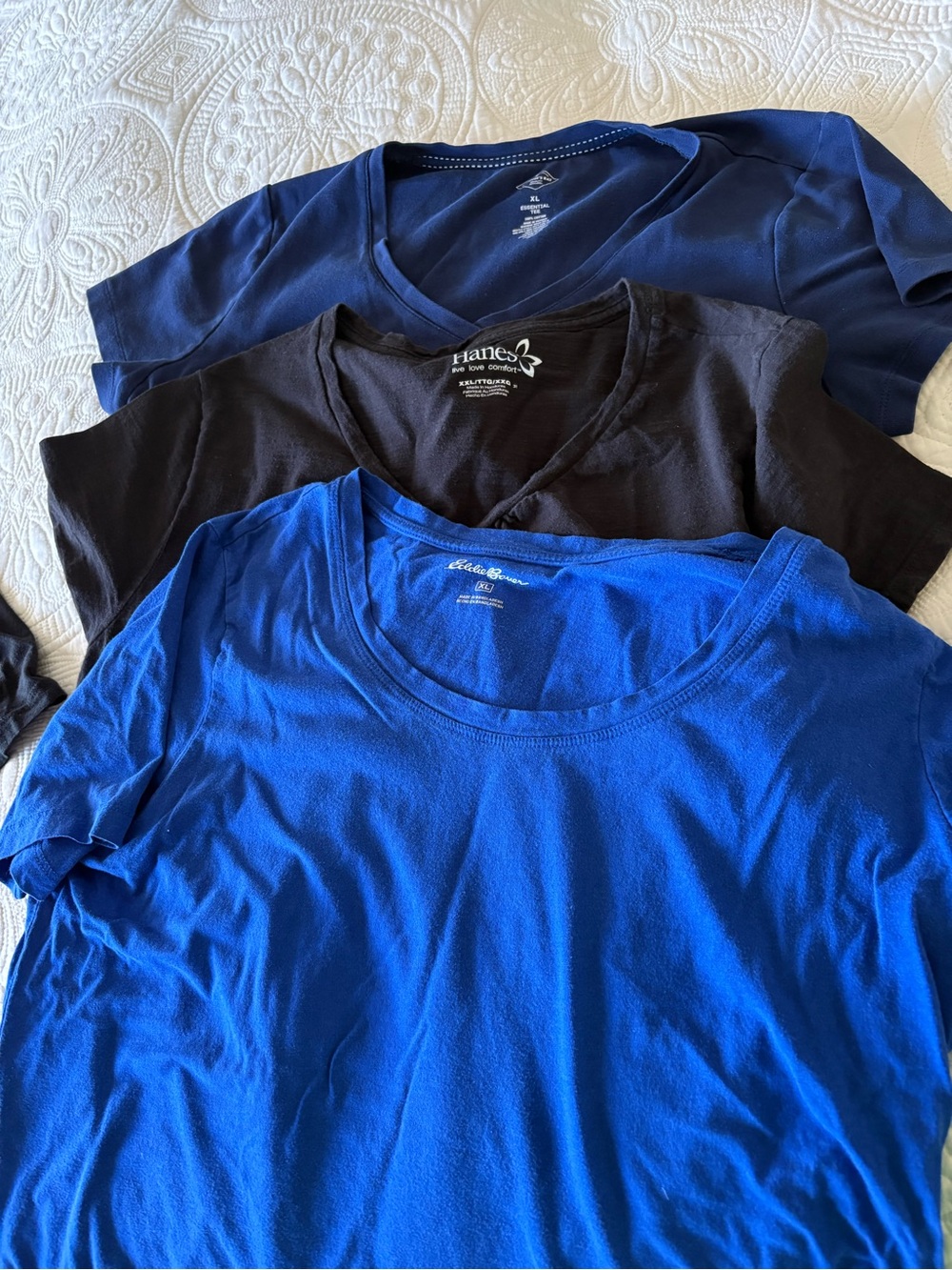 Eddie Bauer/Hanes XL Women’s Scoop Neck Tees in Royal, Navy & Black - Set of 3
